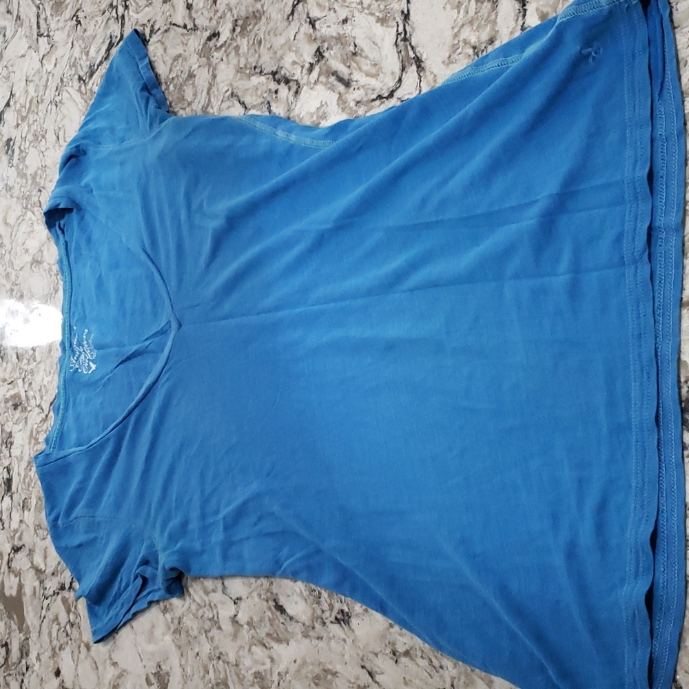 American eagle t shirt